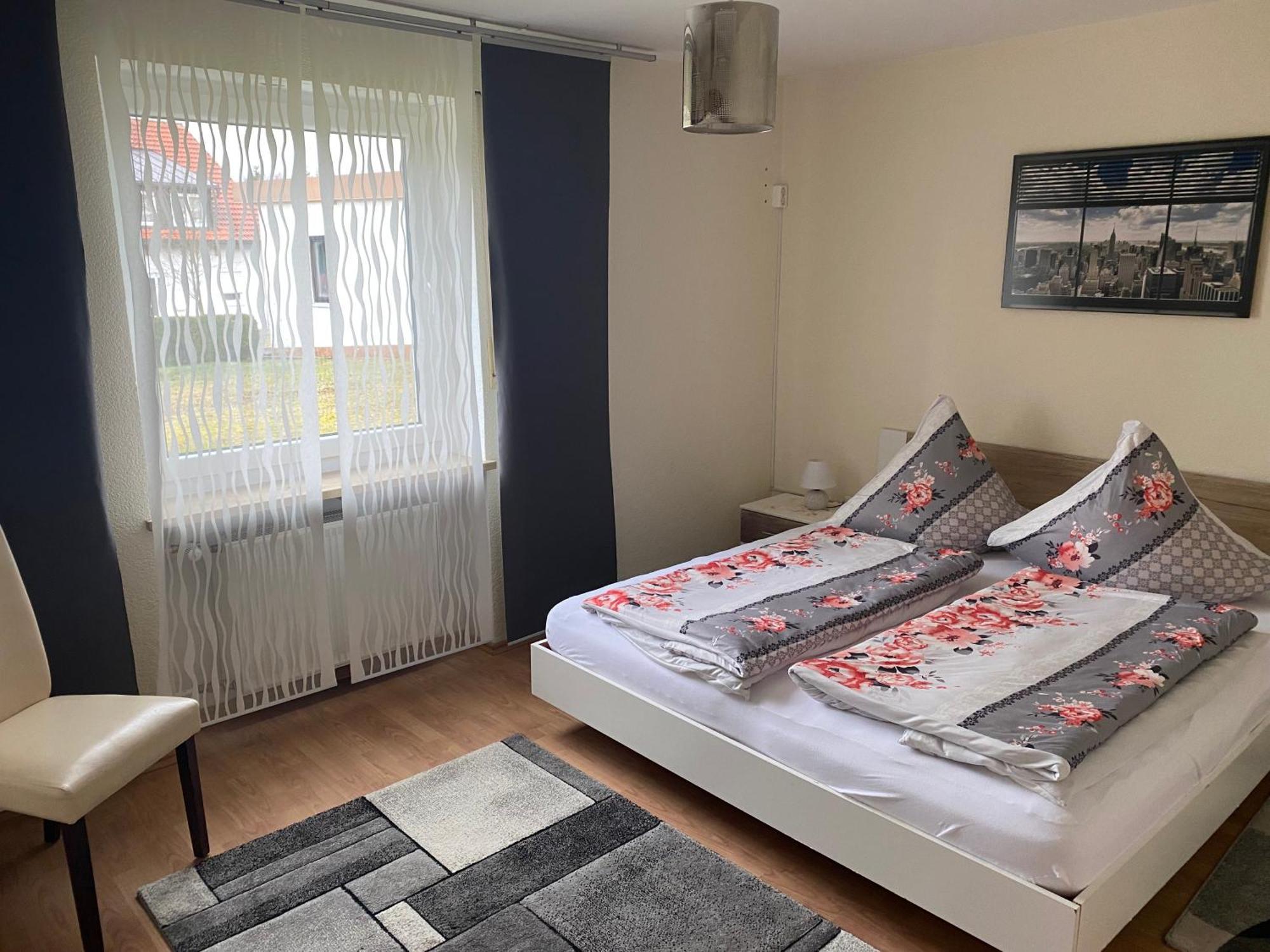 Apartment Lug In's Land